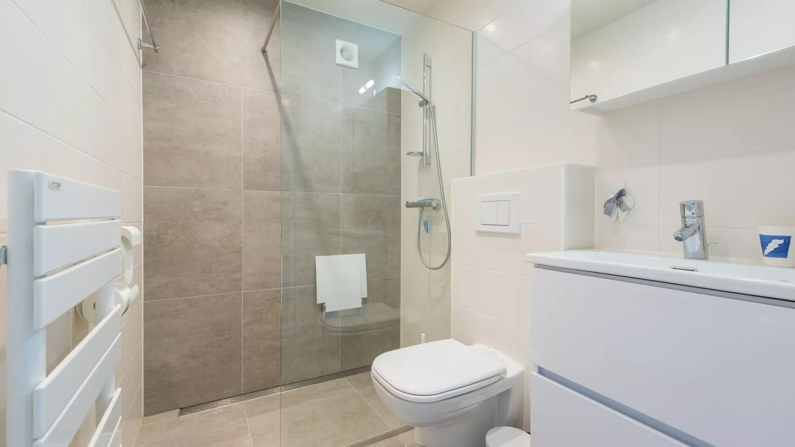 Manager  - 0409 + box 5-Badkamer