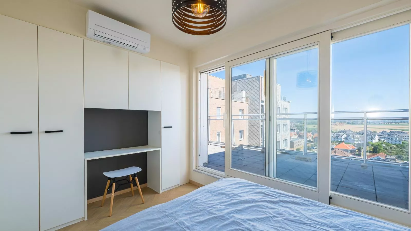 Lakme - 0801 + box 16 (Villa Georges II)-Slaapkamer