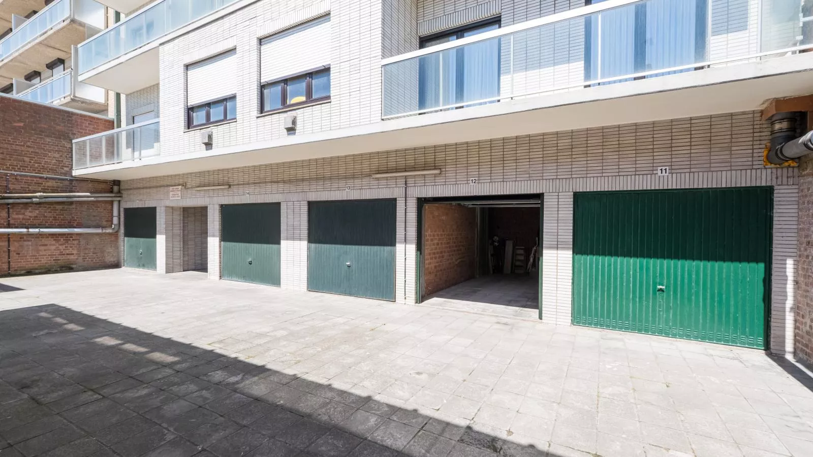 Pearl Beach - 0504 + box 12-Buitenlucht