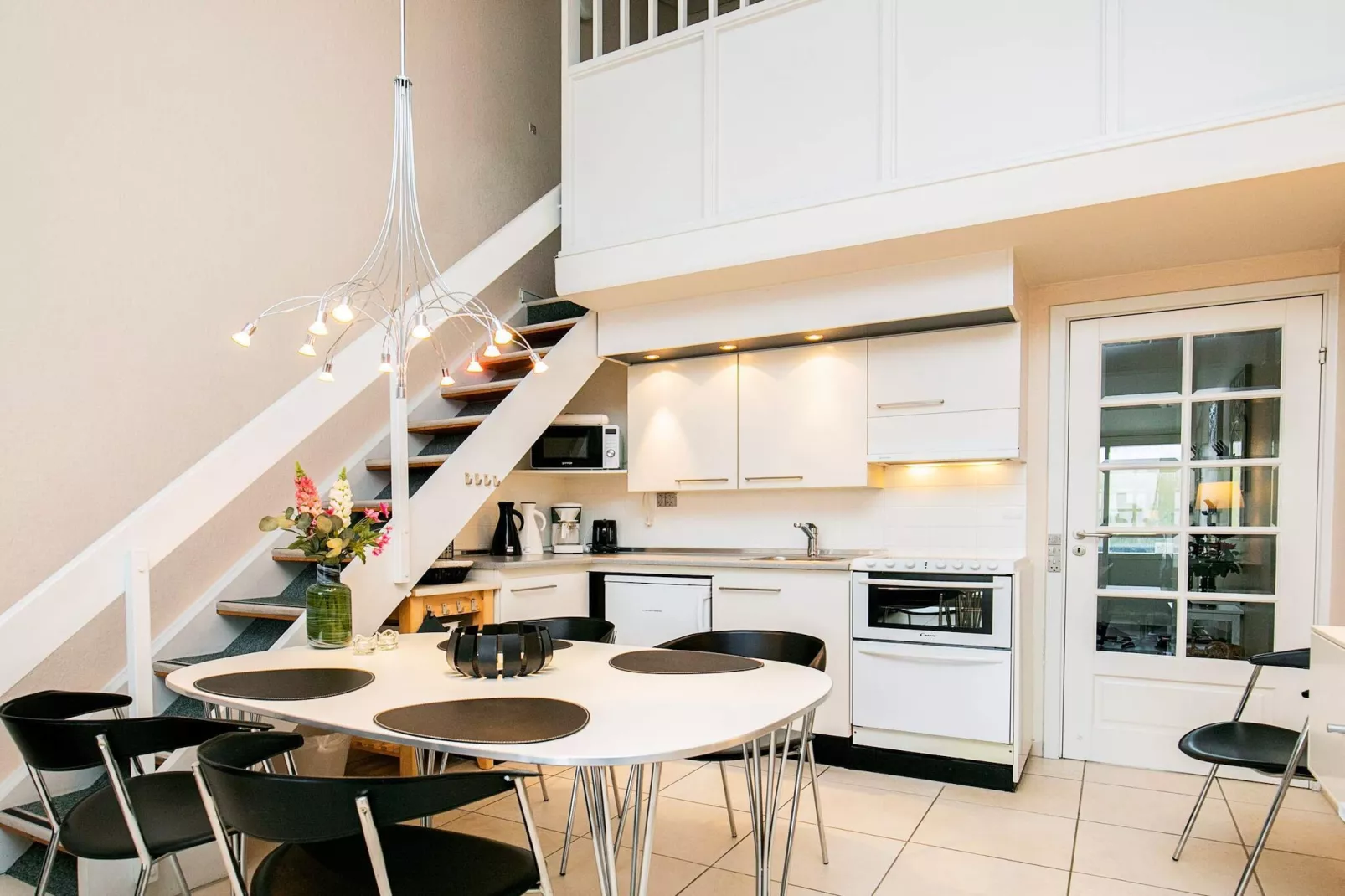 2½ room w/seaview 1 st floor