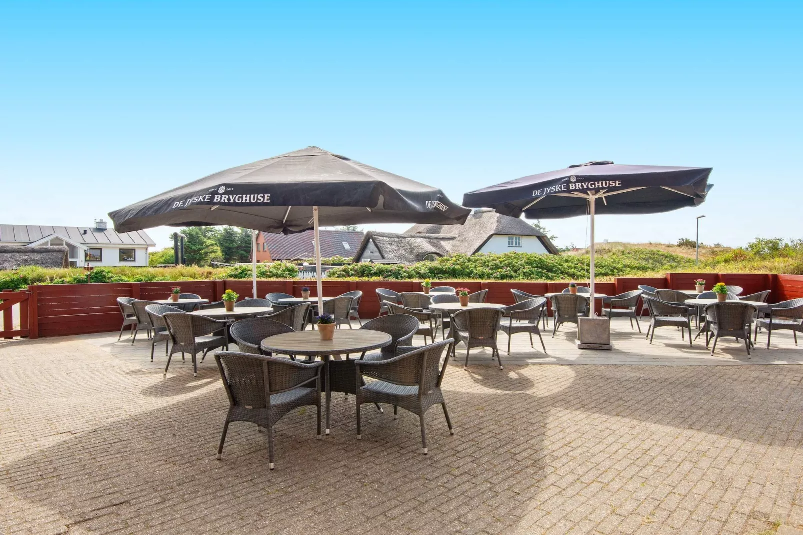 1 roomView couGFloor/1floorPrem