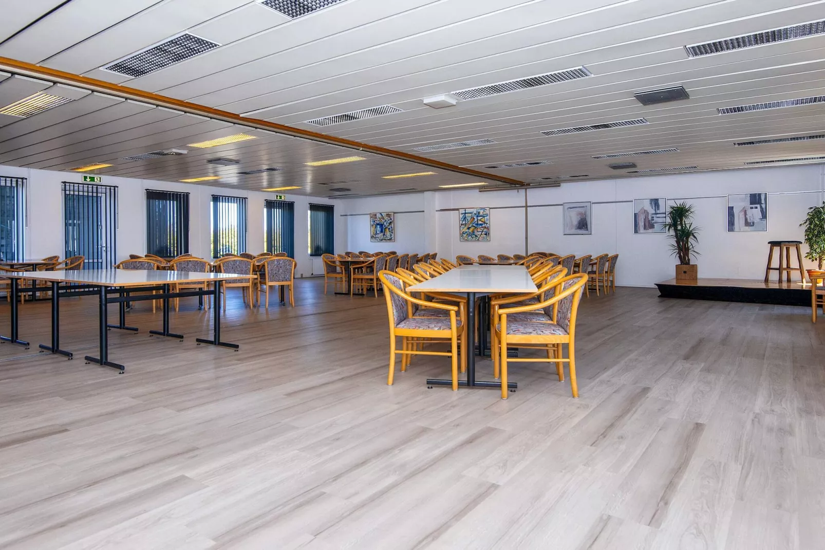 3 roomground floor or 1Premium-Binnen