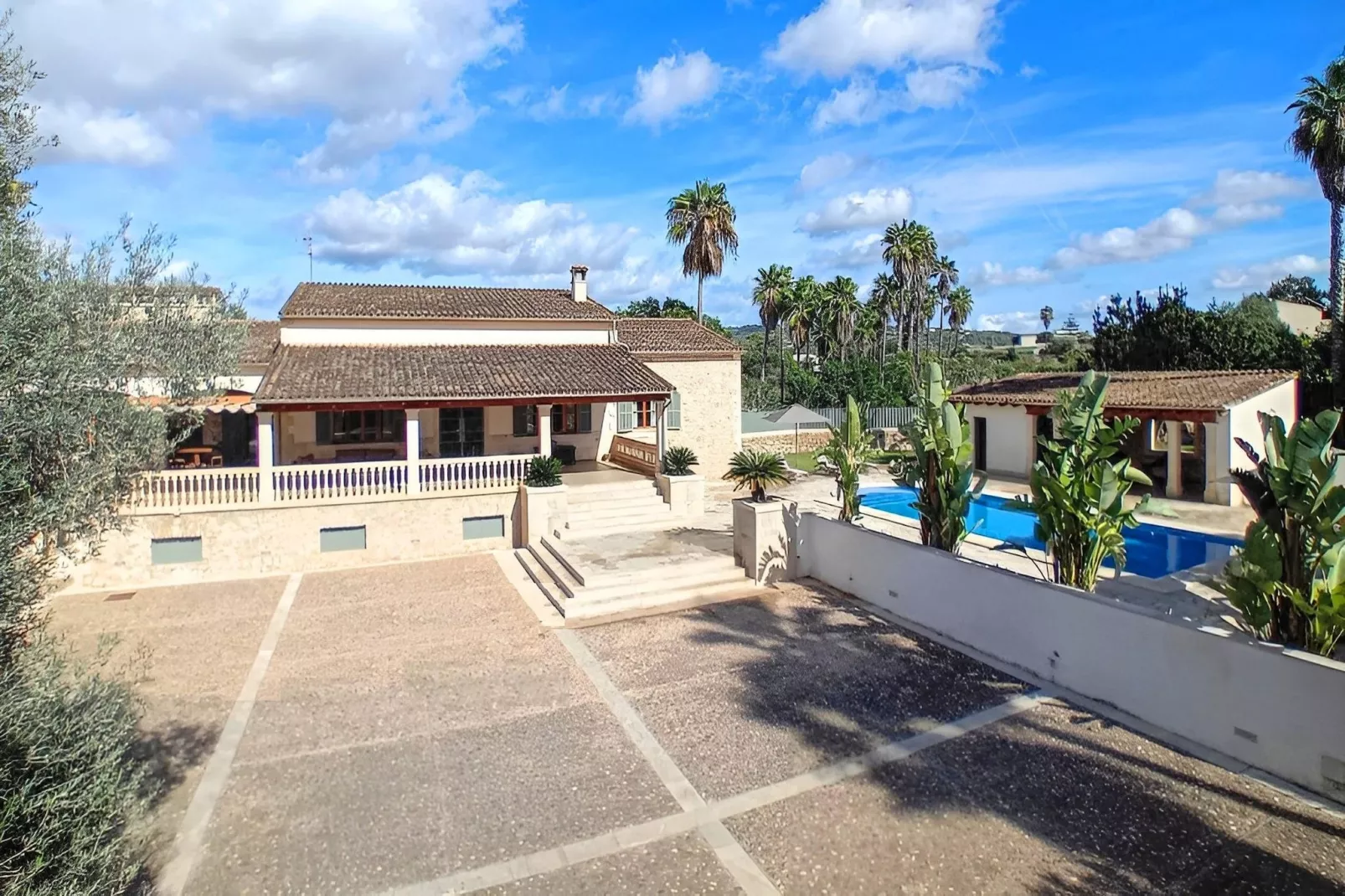 La Canova Manacor-Buitenkant zomer