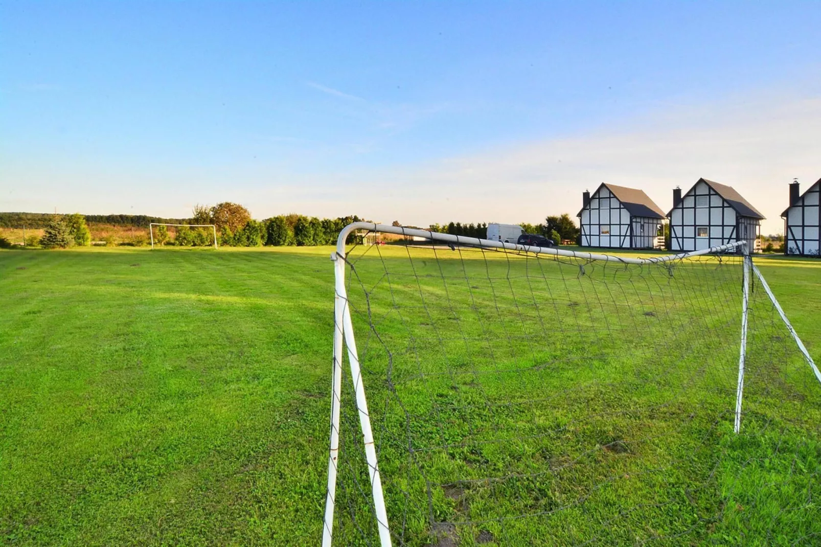 Domki Pani Marii 50 m2 dla 5 osób Jarosławiec-Tuinen zomer