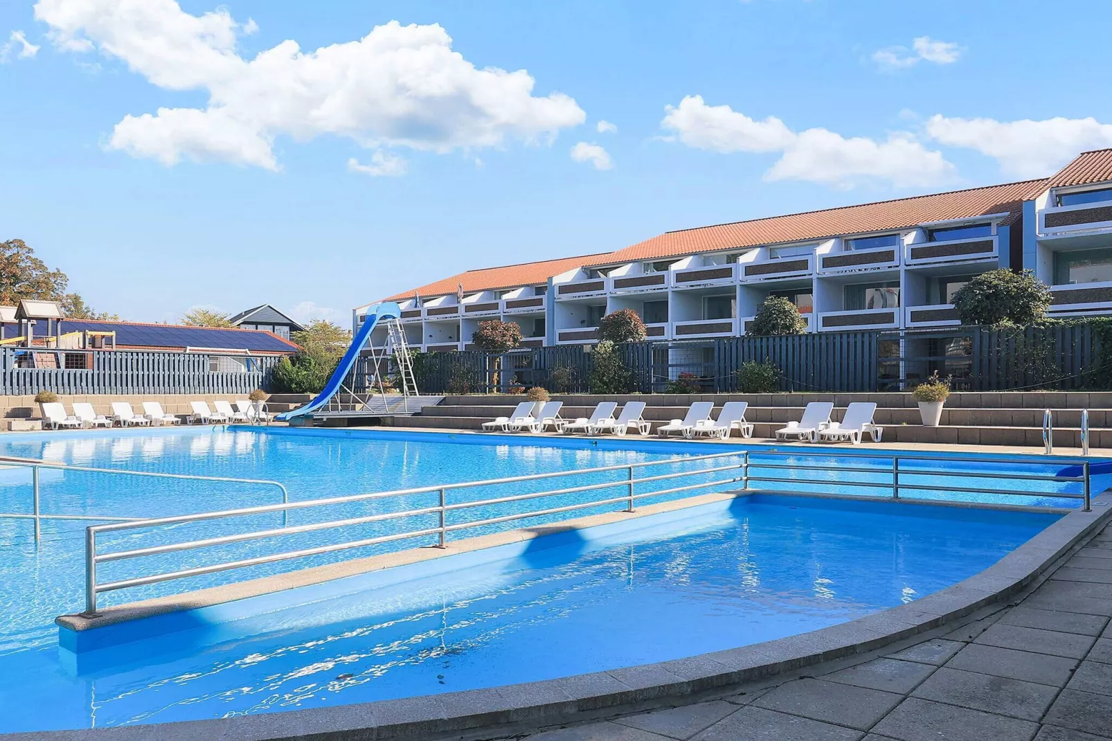 2½ room w/seaview 1 st floor-Zwembad