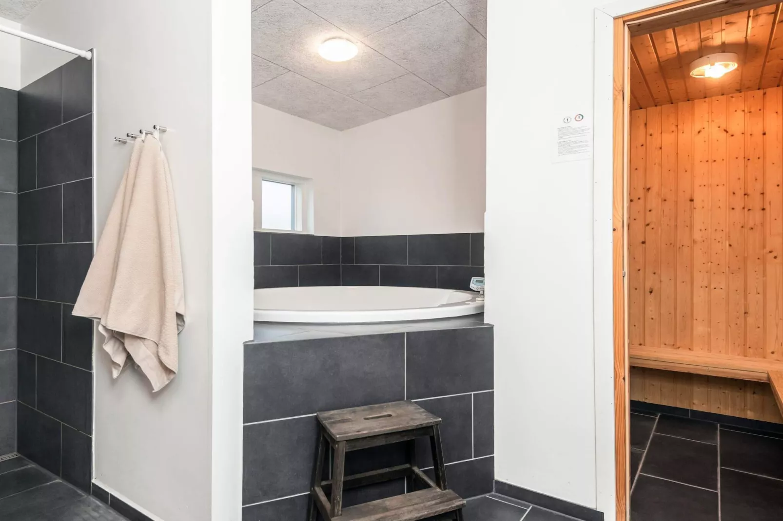 14 persoons vakantie huis in Glesborg - Spa