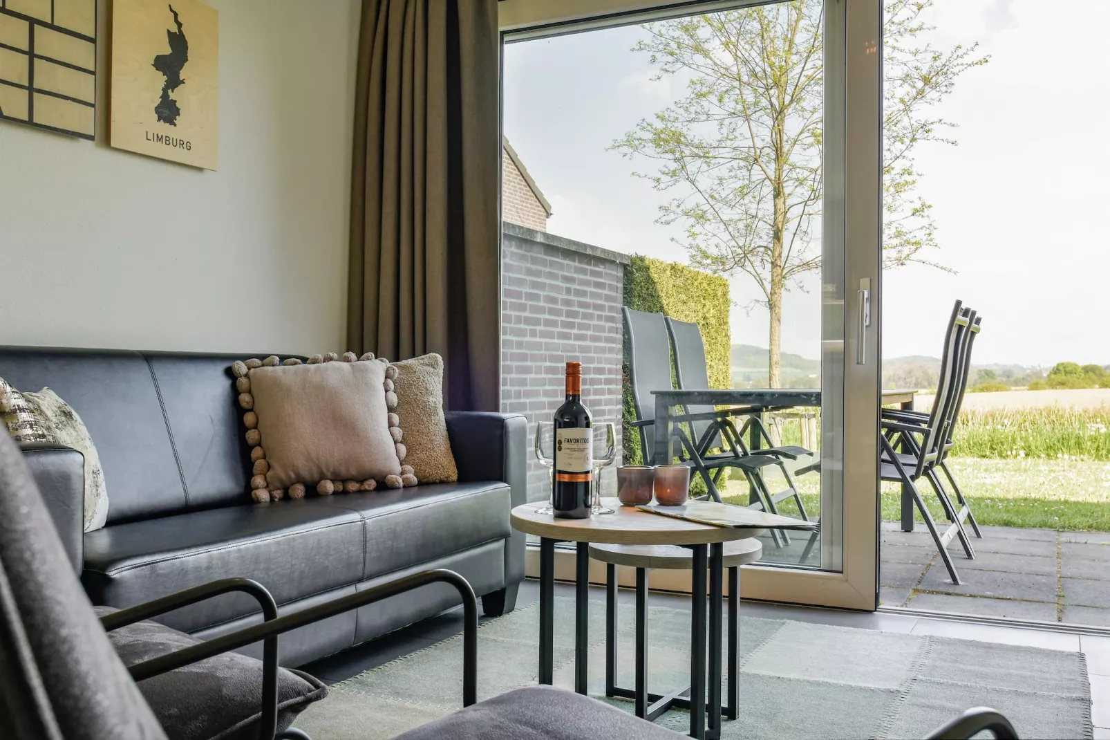 Vakantiepark Reevallis 4 - Woonkamer