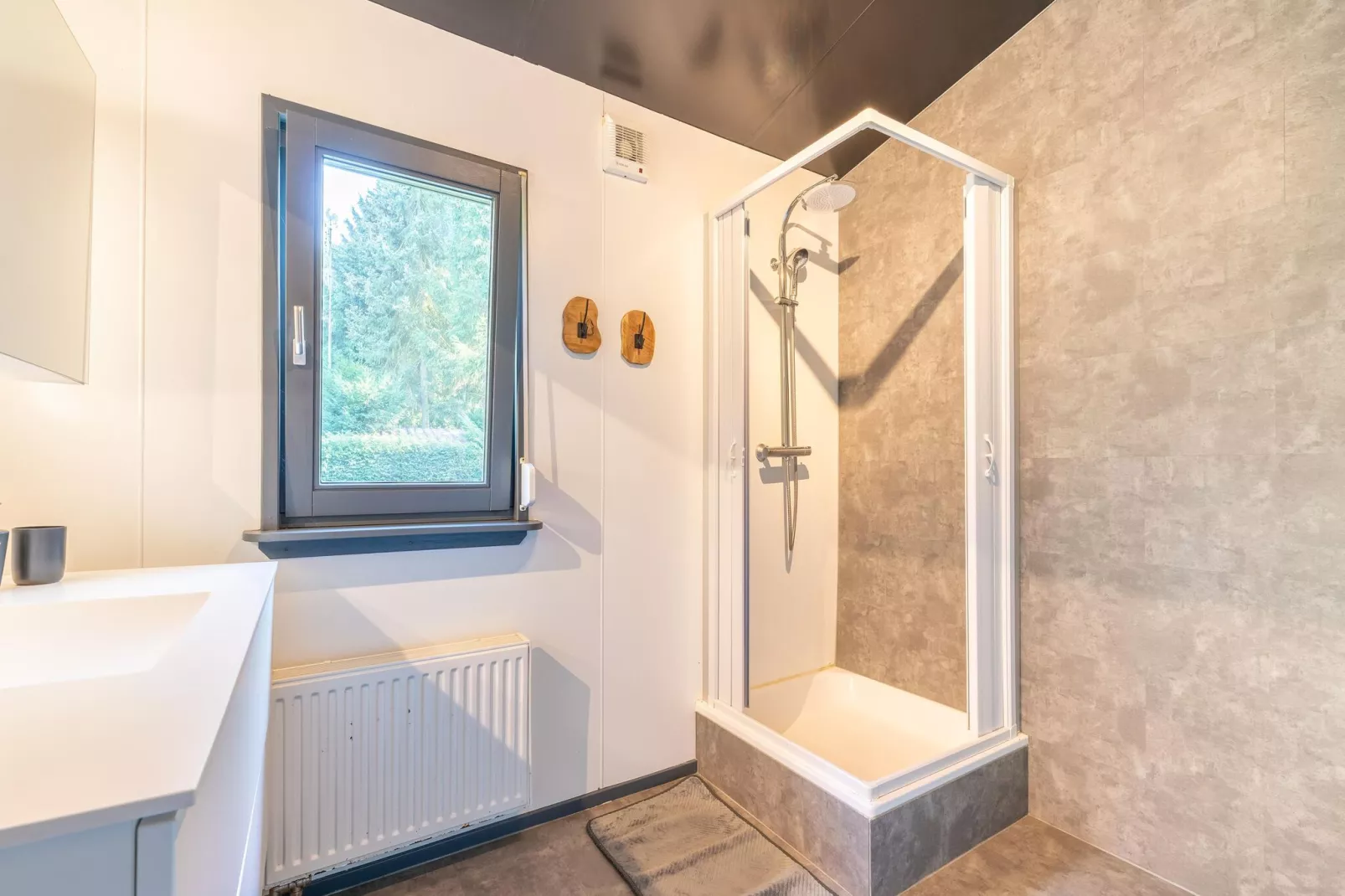 Boshuisje Elri-Badkamer