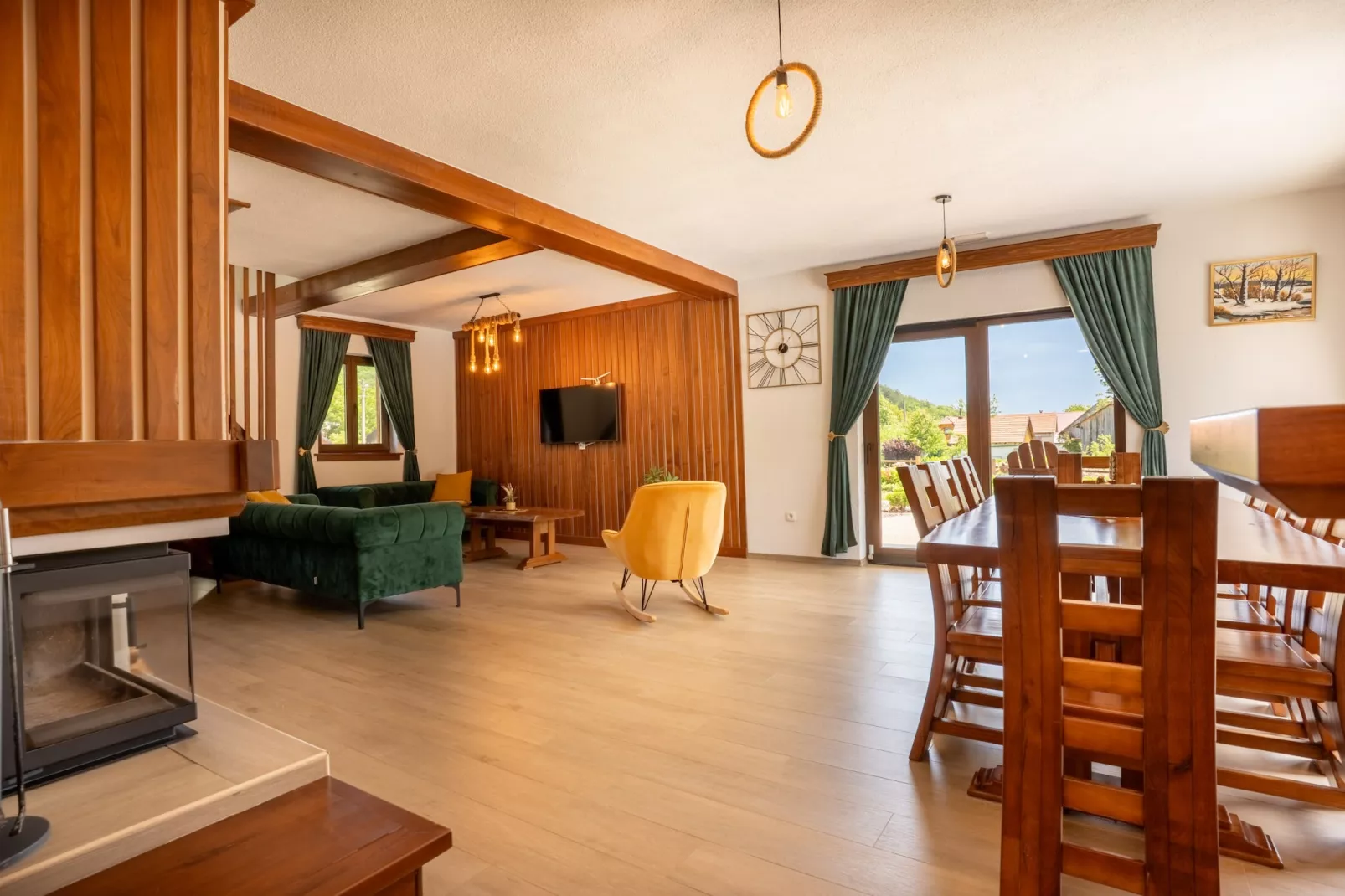 Villa Brusiana with covered heated pool-Woonkamer