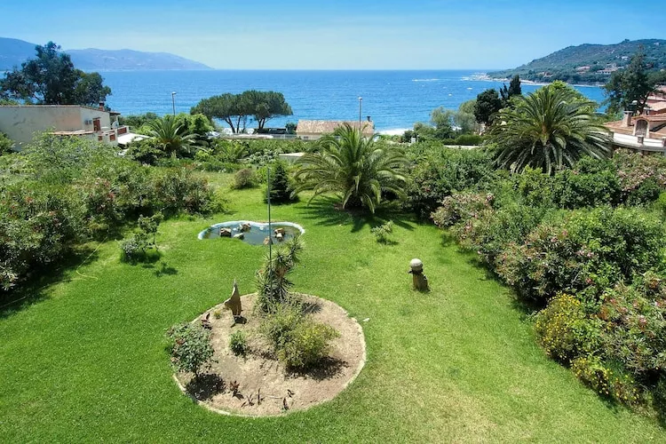 Residence Les Dauphins Tiuccia / Trilo 6 3pcs / avec vue mer-Tuinen zomer