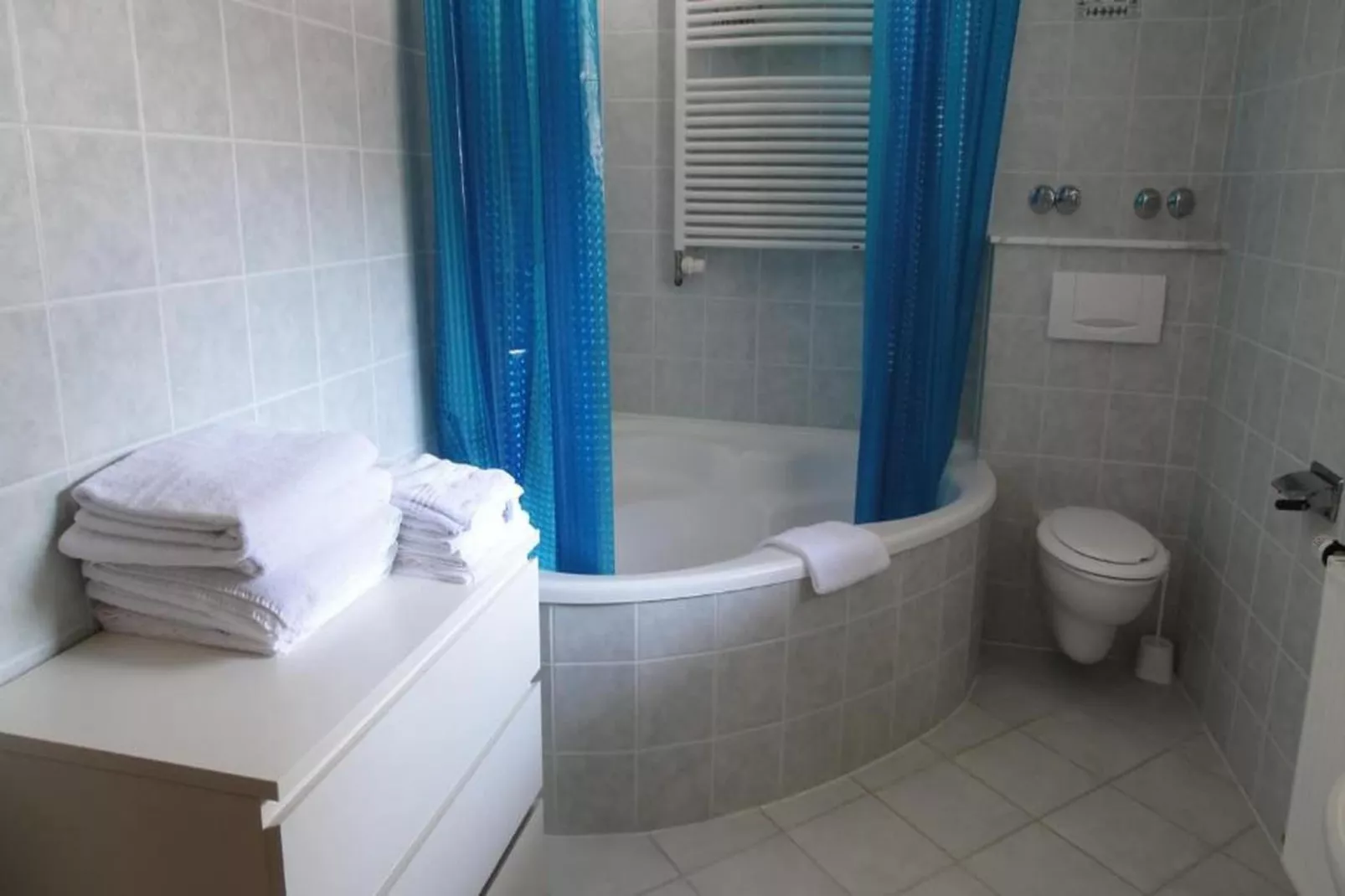 Heiderhof - 3 Bedroom Apartment-Badkamer