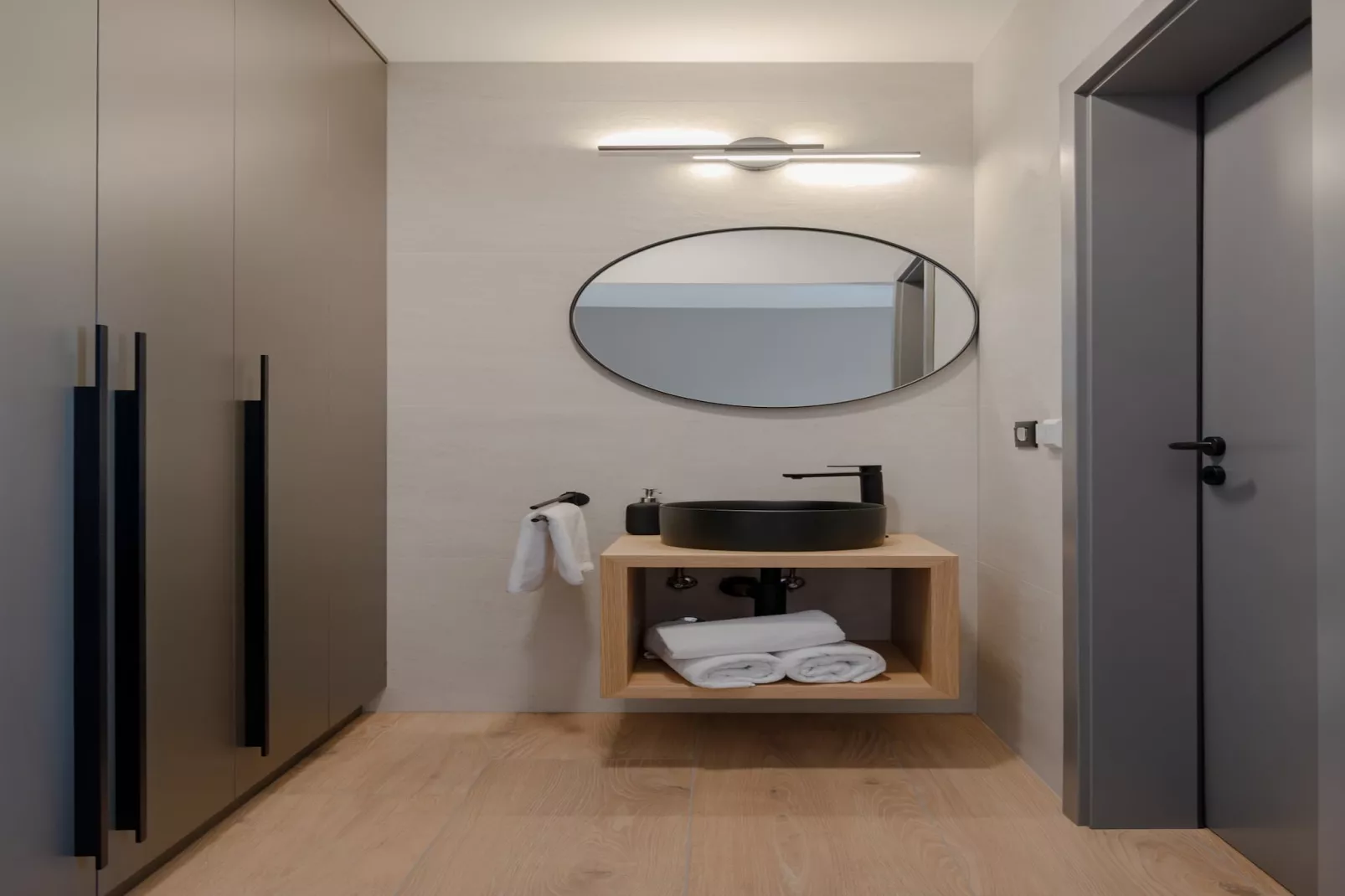 Villa Kalea with pool-Badkamer