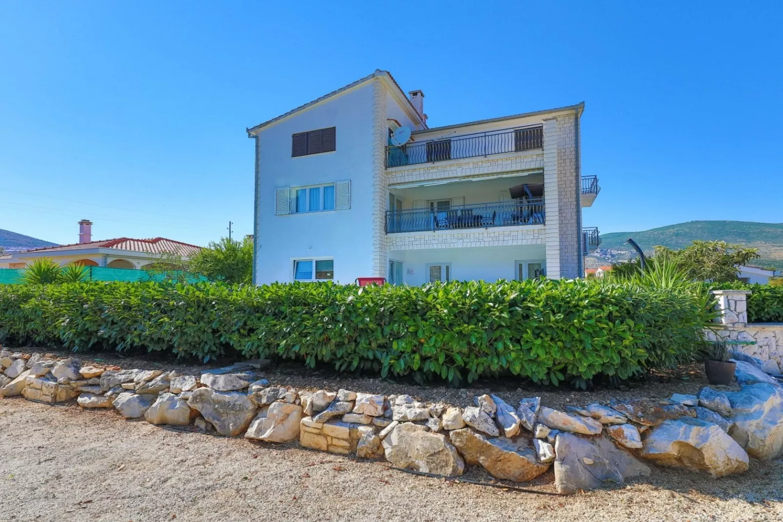 Scenic Elegant Trogir Villa with Pool - Five Bedroom Villa-Buitenlucht