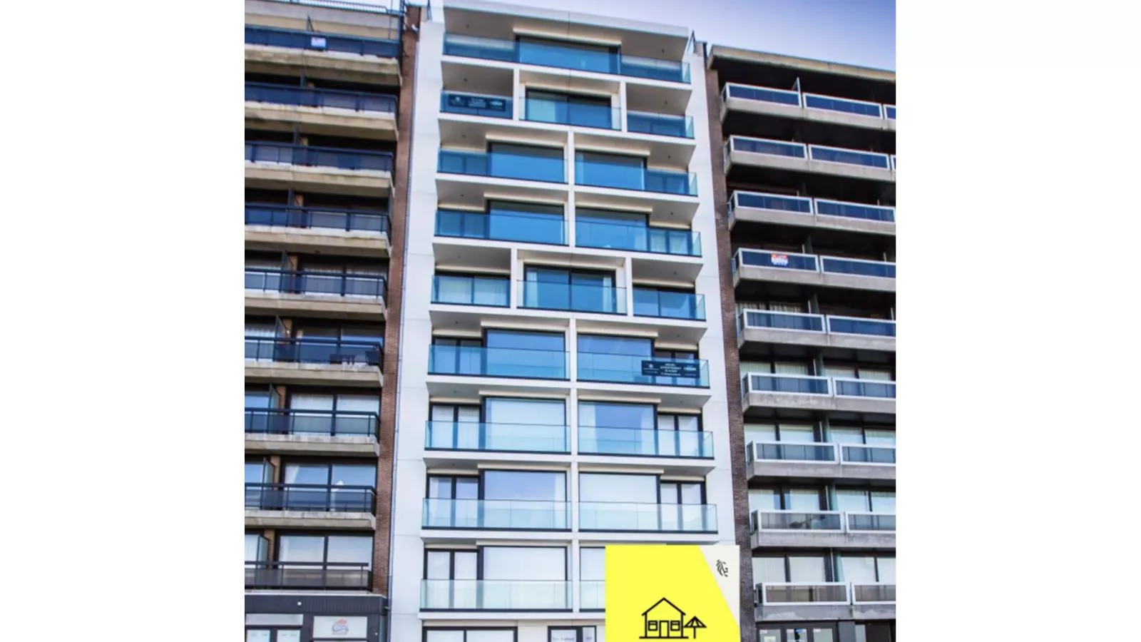 Les Amiraux - 0701 + box 2-Buitenlucht