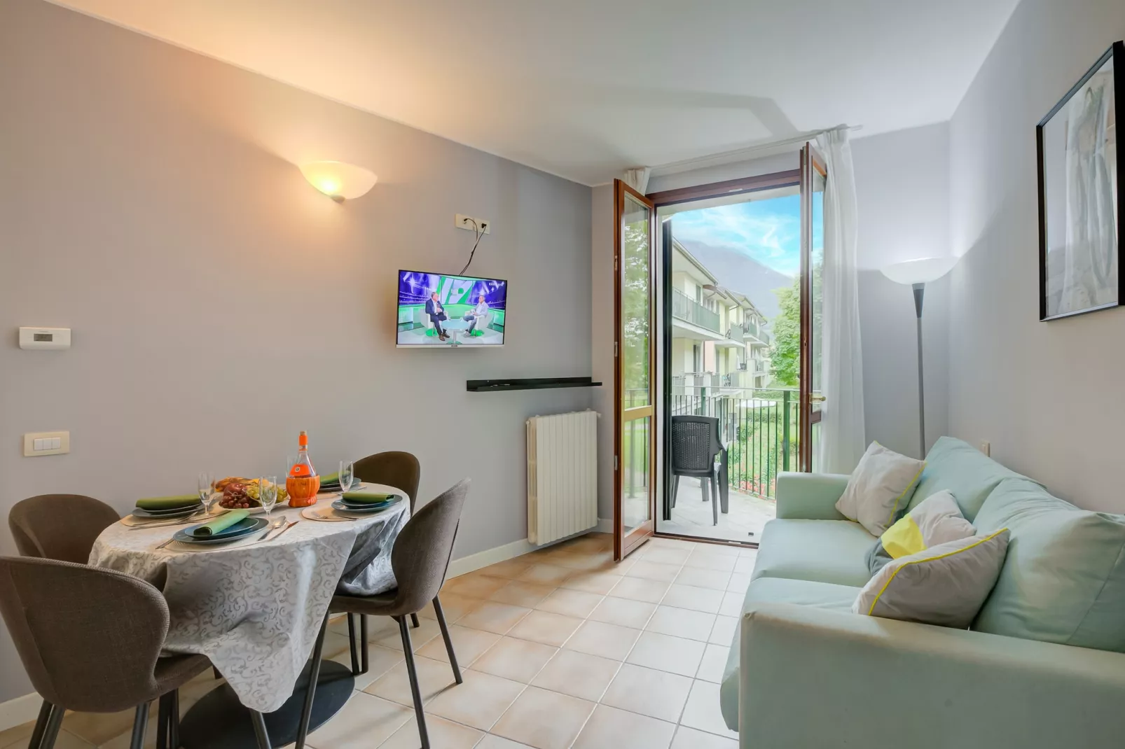 RESIDENCE PORTO LETIZIA - VILLAGE-BILOCALE 4 PAX 8226 - VGB4-Woonkamer