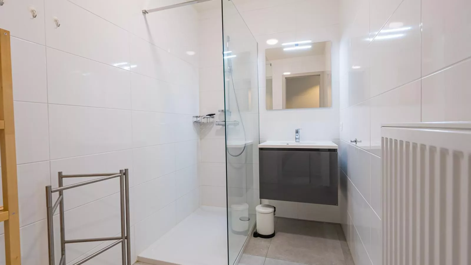 Verdi - 0402 + box 69 (Casino Parking)-Badkamer