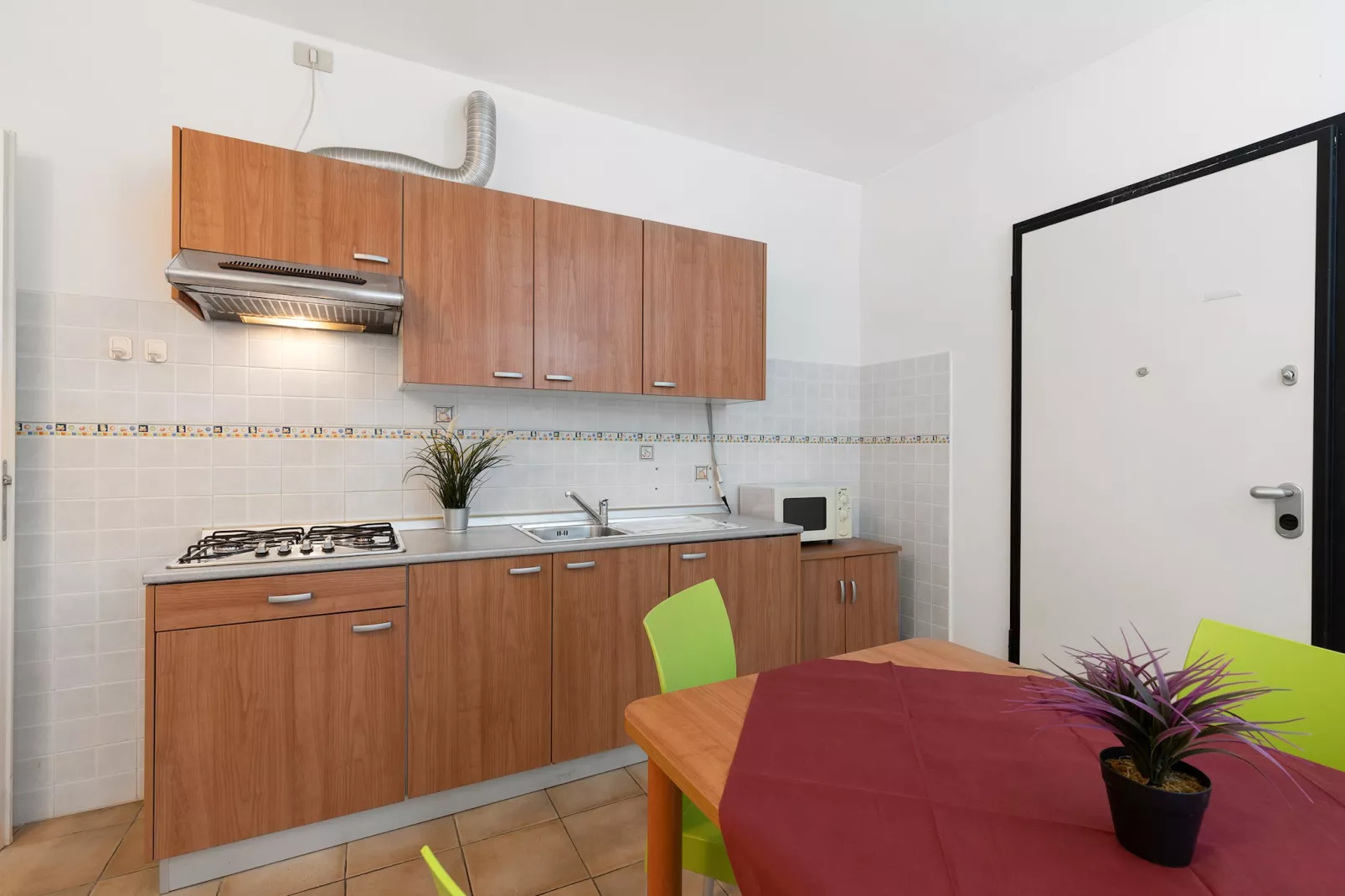 RESIDENCE PORTO LETIZIA - VILLAGE-BILOCALE 4 PAX 8226 - VGB4-Keuken