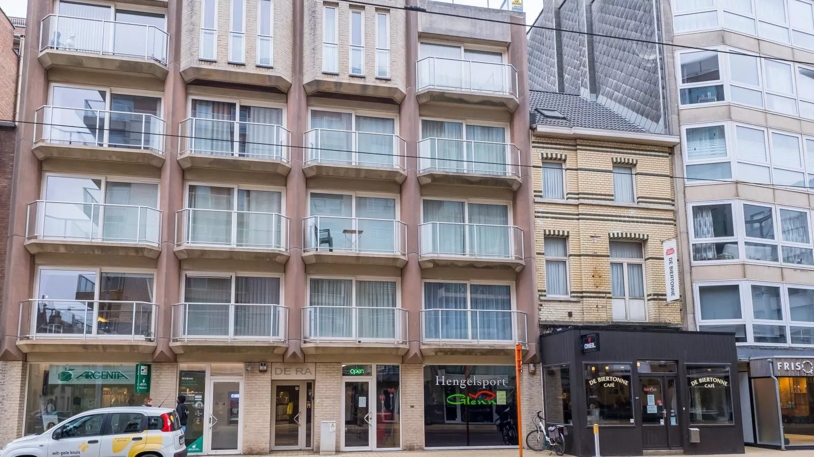 De Ra - 0101 + park. 45 (Antigua)-Buitenlucht