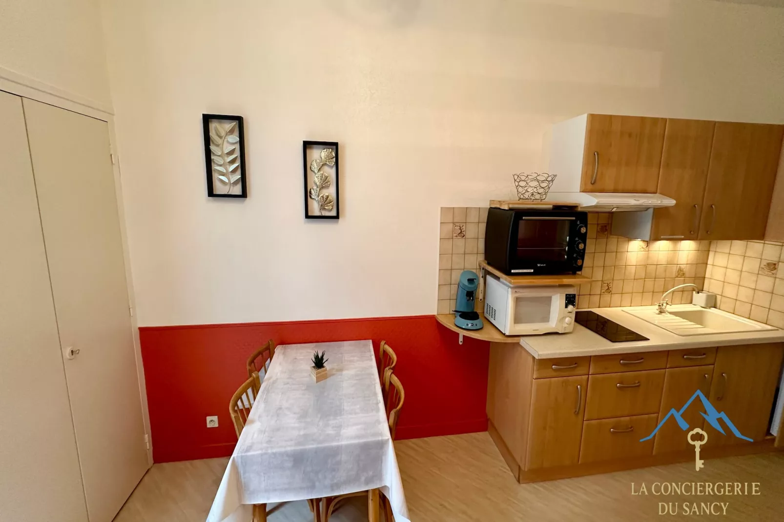 Les Ambassadeurs 106 La Bourboule 2/4pers - Eetkamer