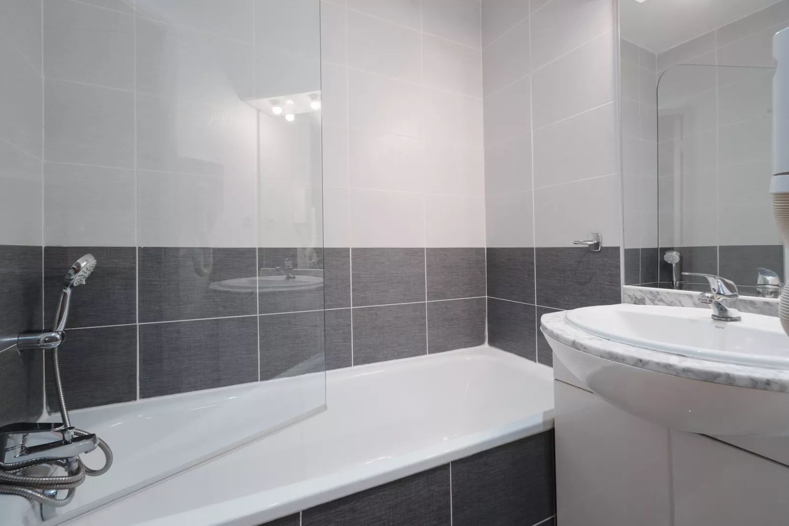 Saint Clair N°401 - ST2 - Badkamer