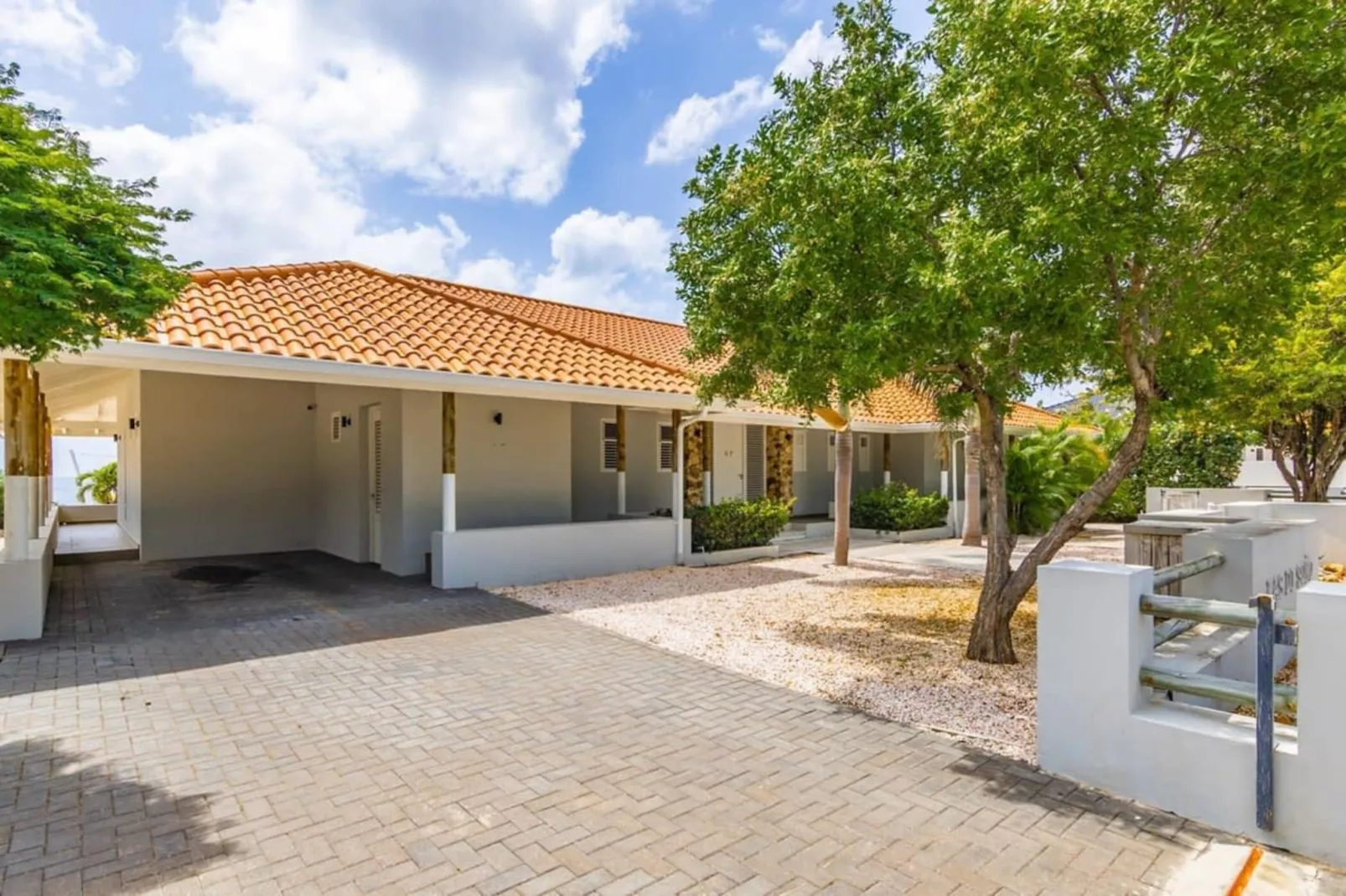 Holidays | 35-Hal-ontvangst