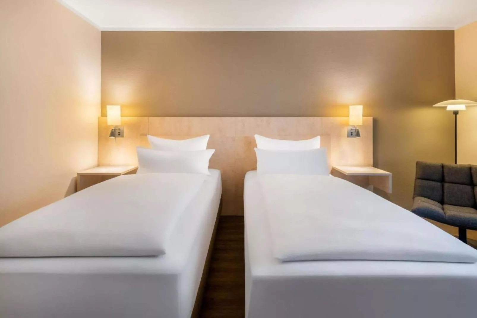 Mercure Hotel - Standard Twin Room - Slaapkamer