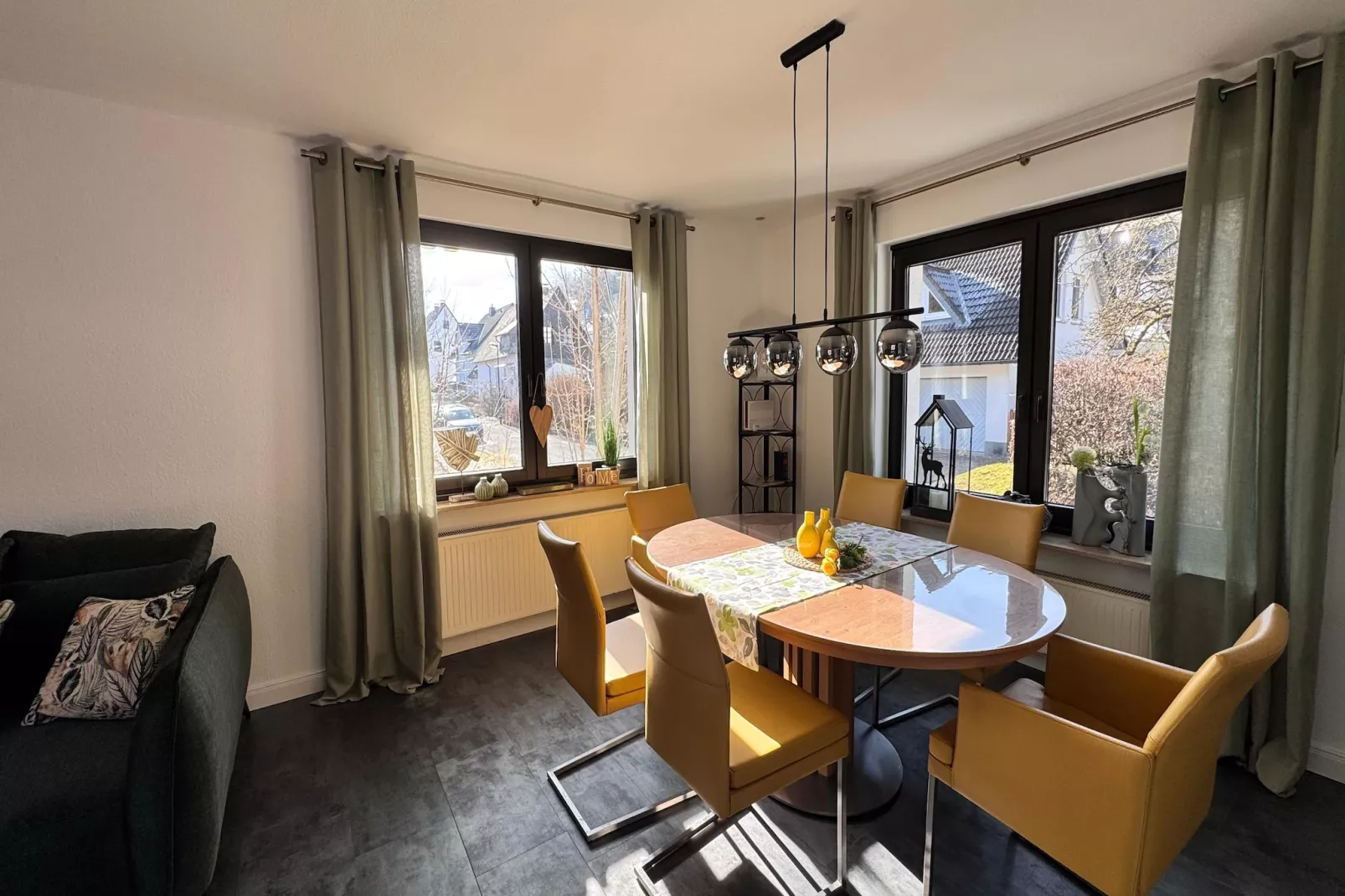 Friedas Ferienhaus Olsberg-Eetkamer