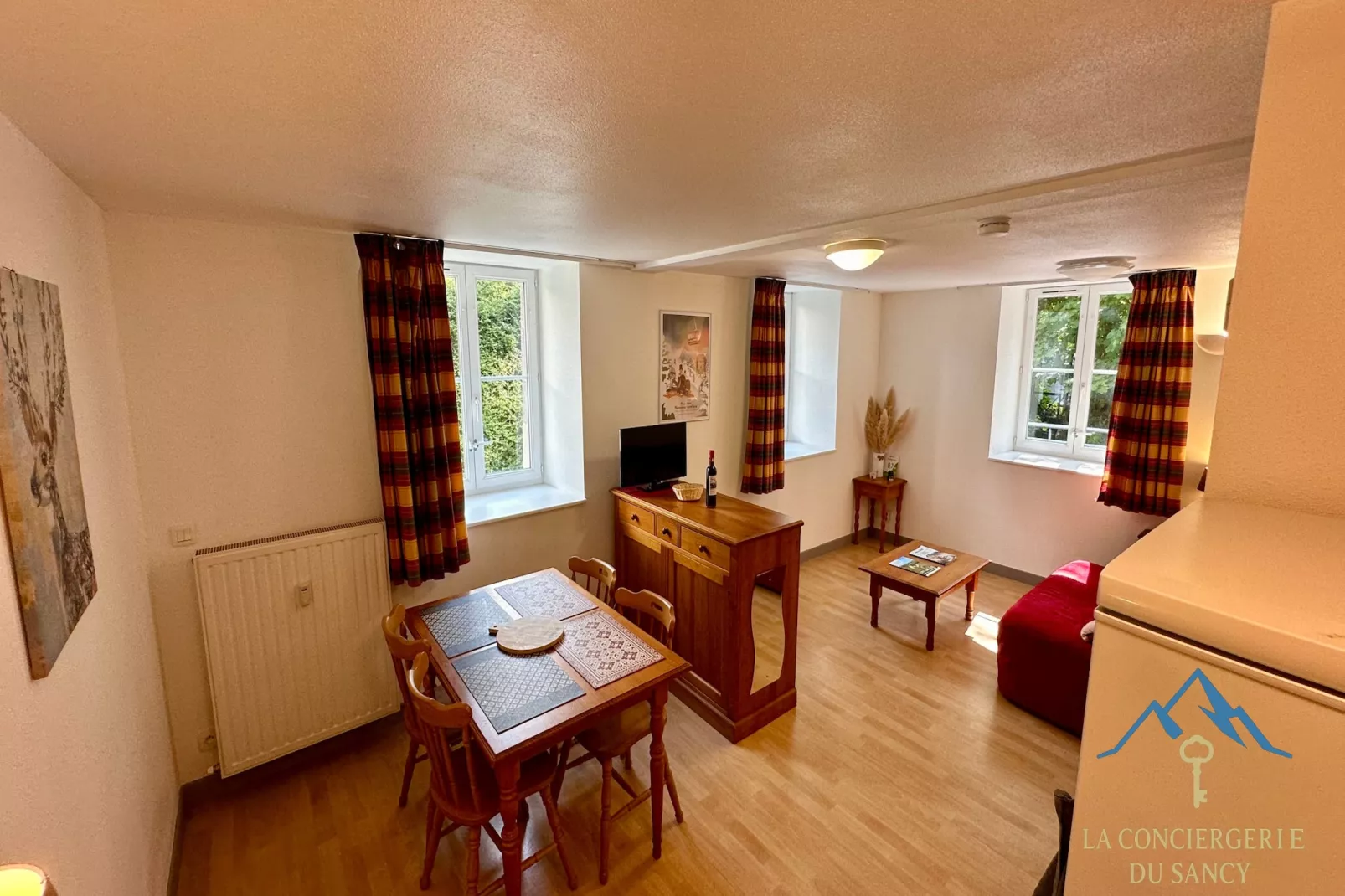 La Rive Gambetta La Bourboule 4 pers-Eetkamer