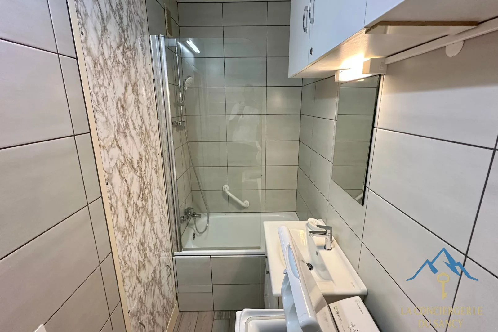 Le Pradet A 781 - Mont Dore 4 pers-Badkamer