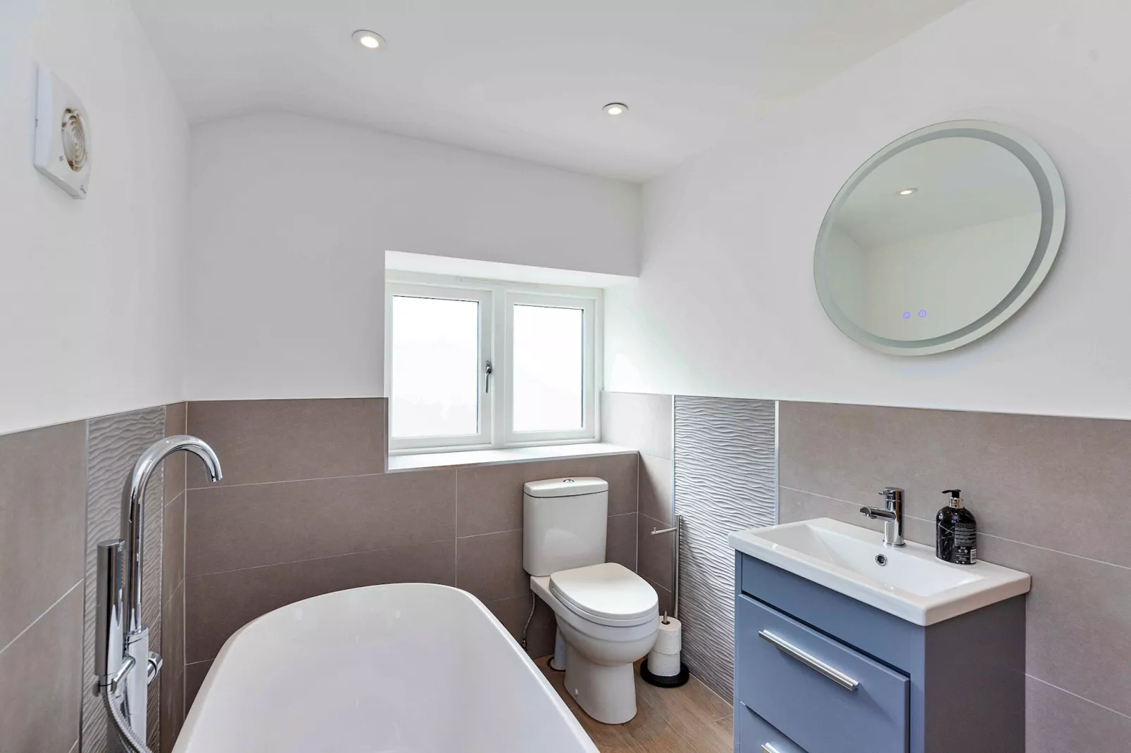 The Warren - Badkamer