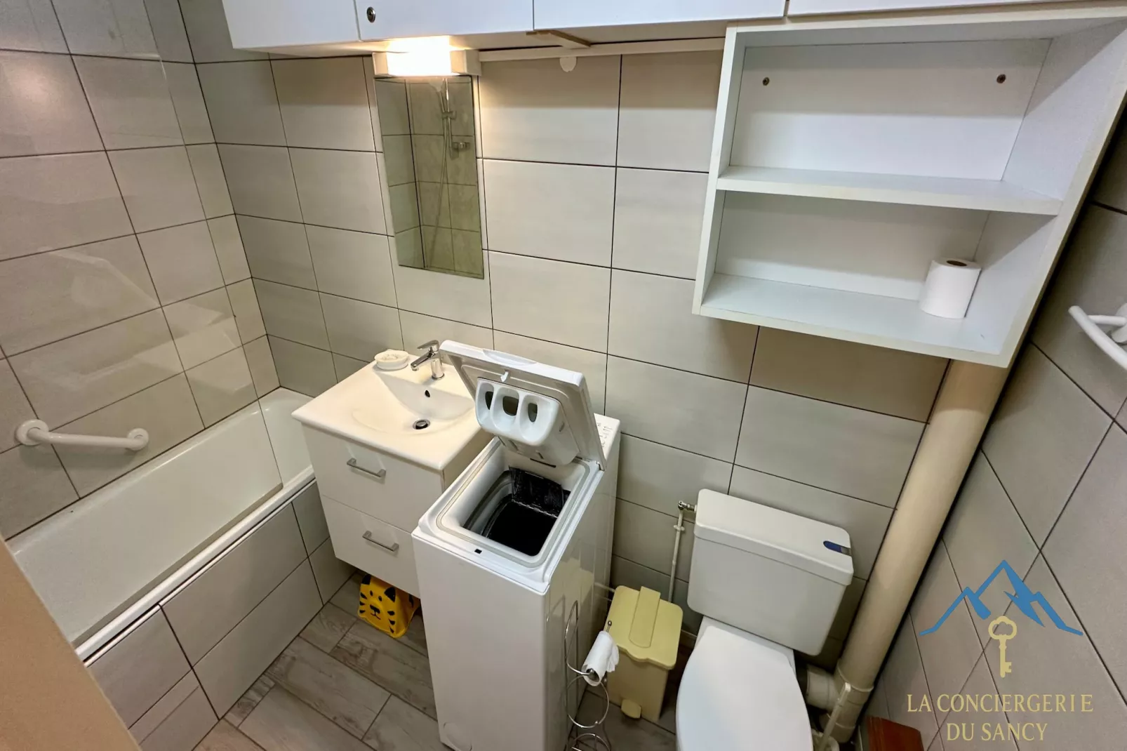 Le Pradet A 781 - Mont Dore 4 pers-Badkamer