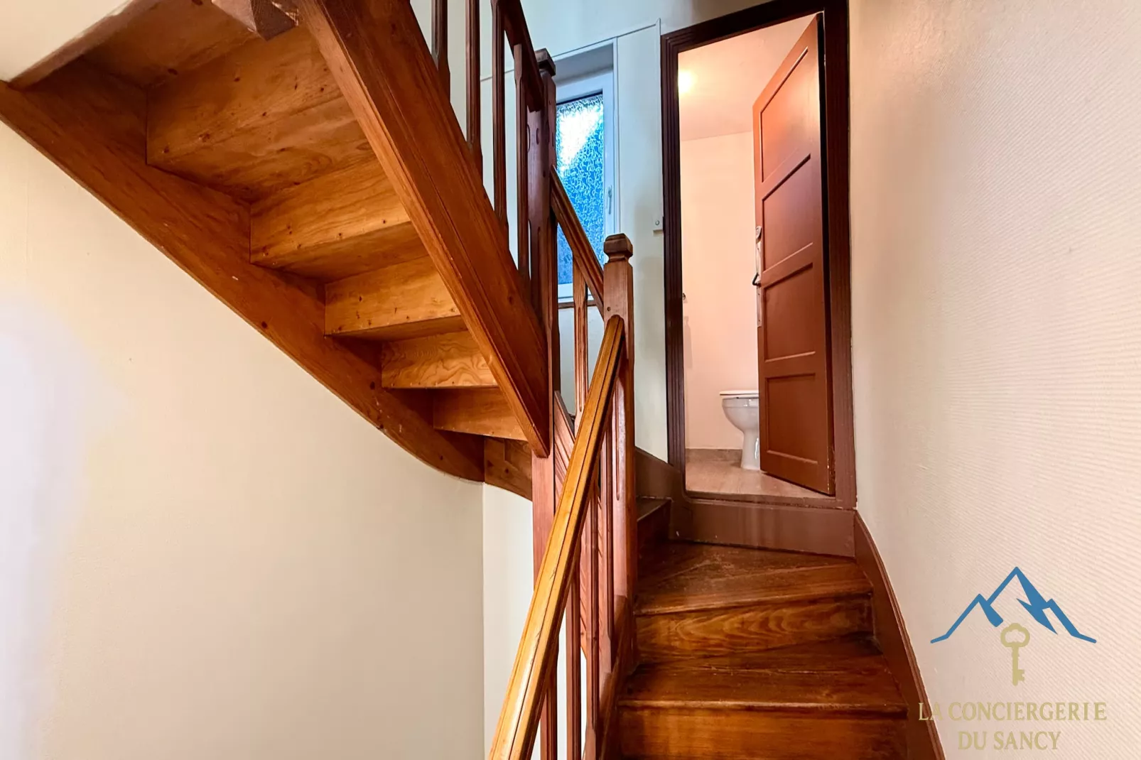 Les Soldanelles Le Mont Dore 12 pers - Overloop