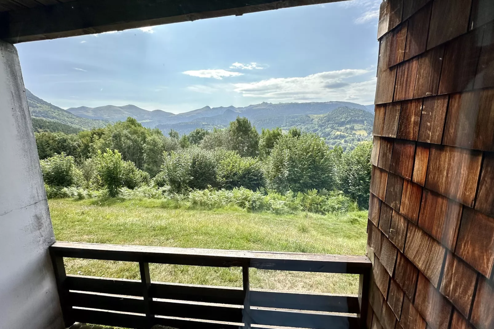 Le Joy - 10min des pistes - 5 pers - Terrasbalkon