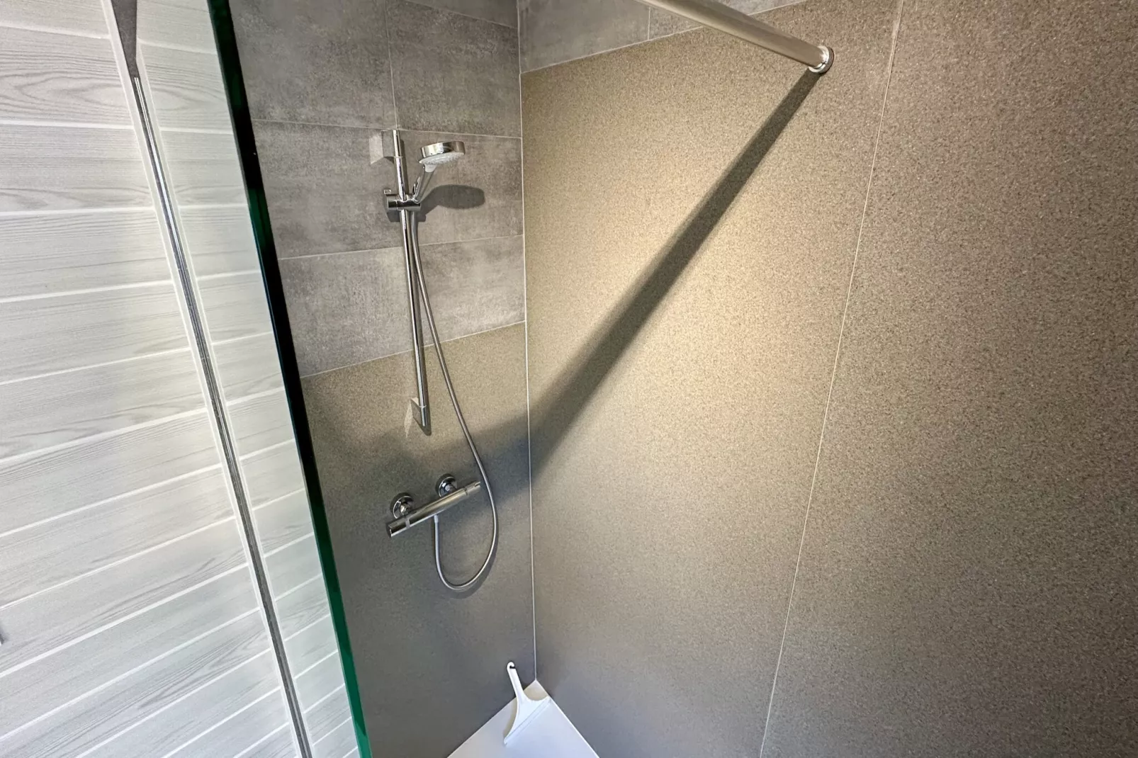 Les Myrtilles Le Mont Dore 6pers - Badkamer