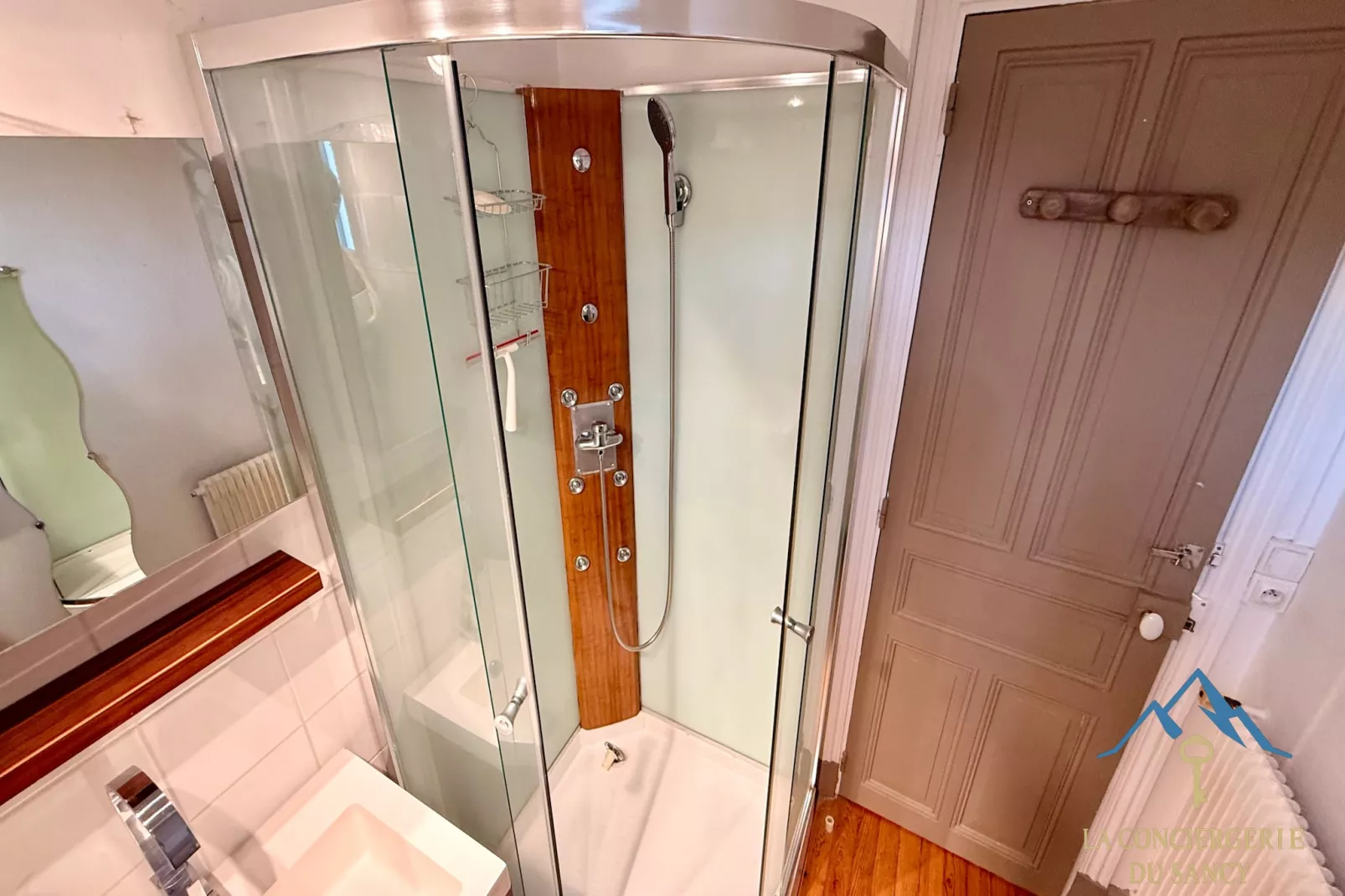 L'Abondance -Le Mont Dore 6pers - Badkamer