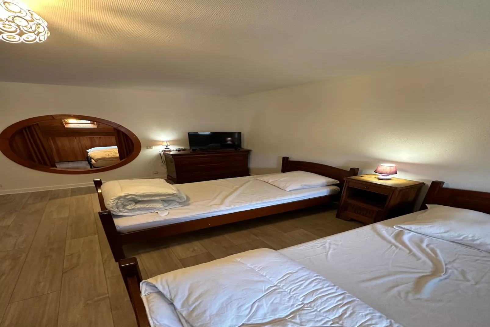 Villa Janchrisma - MontDore - 11pers - Slaapkamer