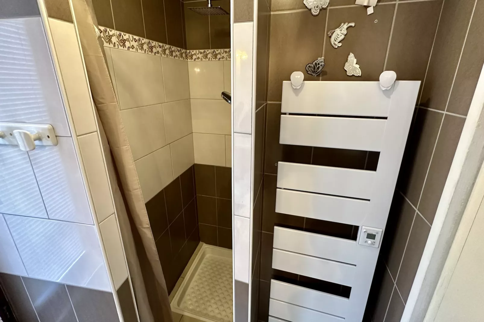 T3 Montlosier Le Mont Dore 5/7 pers-Badkamer