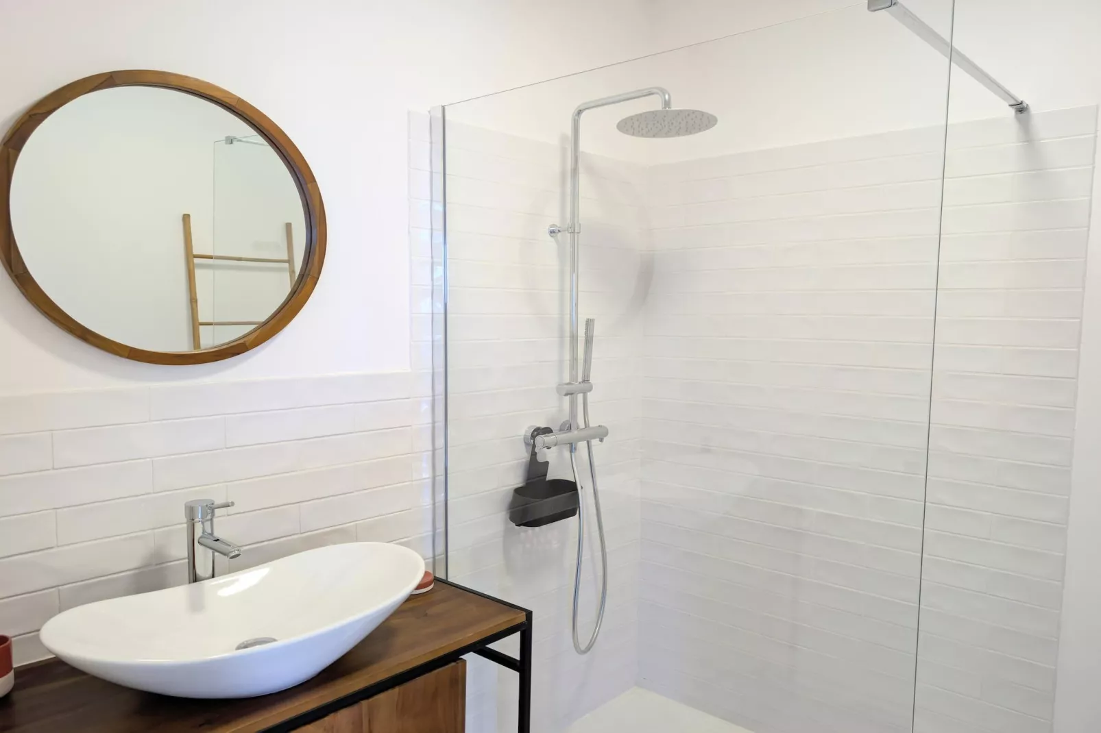 Villa Néréa-Badkamer