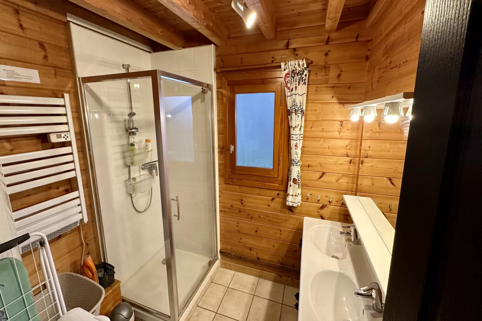 Chalet O Mont Dore 6pers - Badkamer