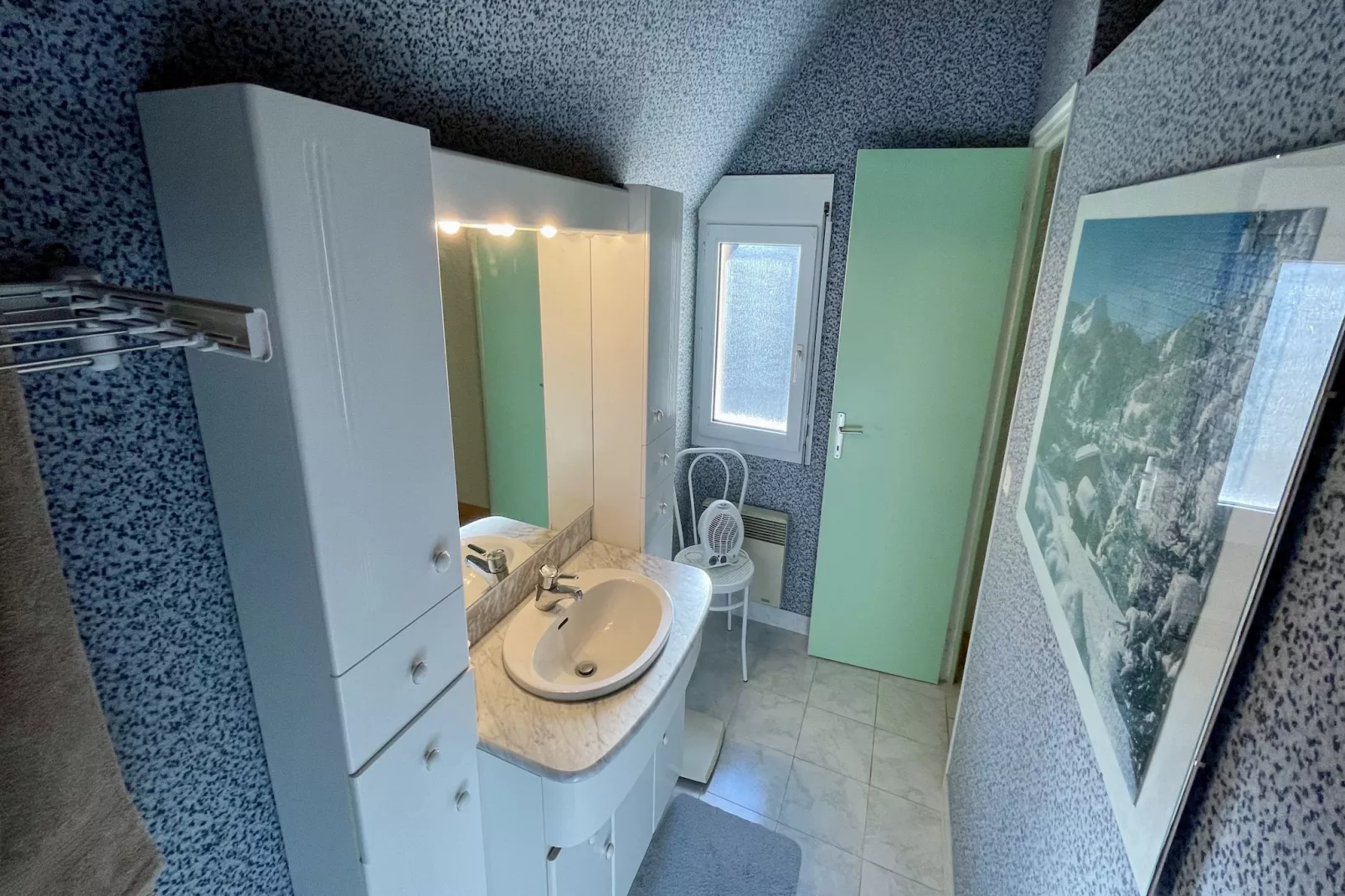 Le Joli Cedre Le Mont Dore-Badkamer