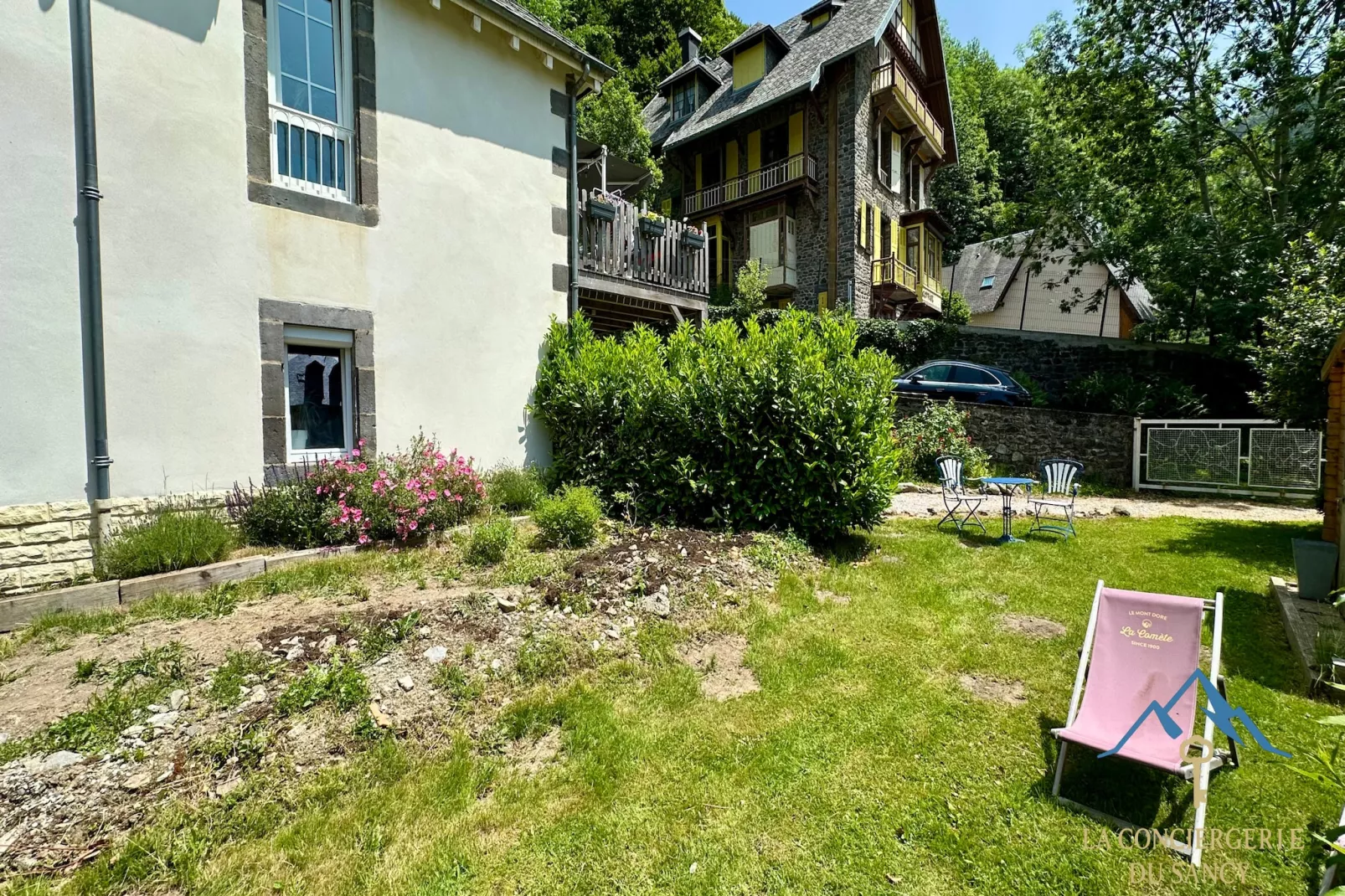 La Comète - Le Mont Dore 3*- SPA-Tuinen zomer