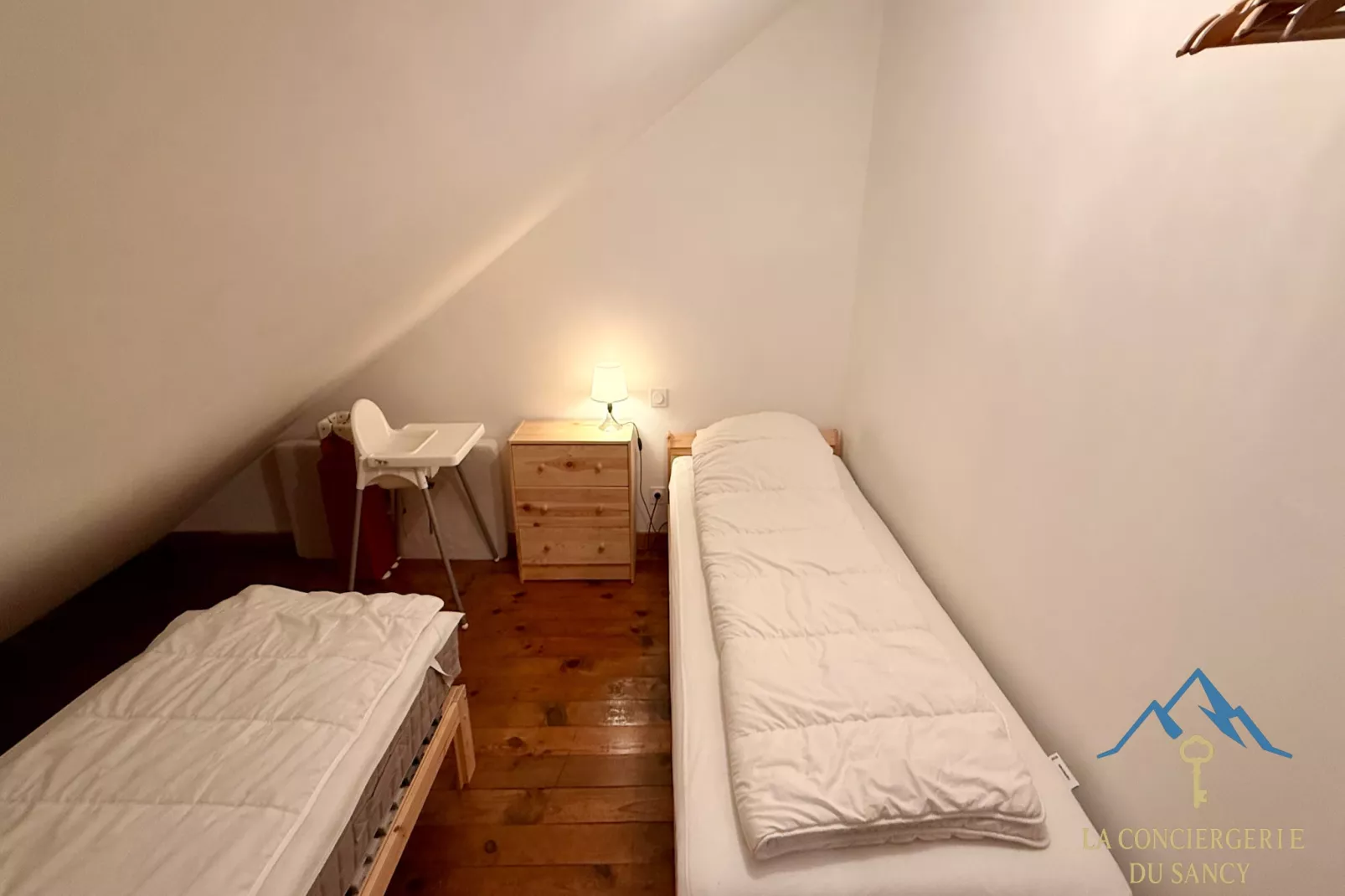 Le Mont Dole Duplex 11 pers - Slaapkamer