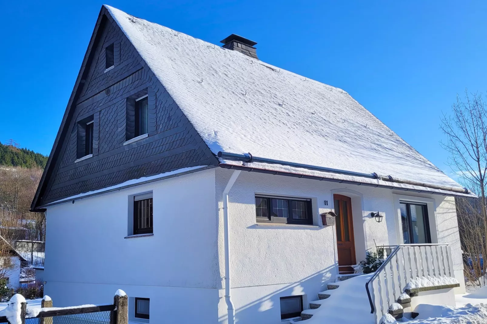 Friedas Ferienhaus Olsberg-Exterieur winter