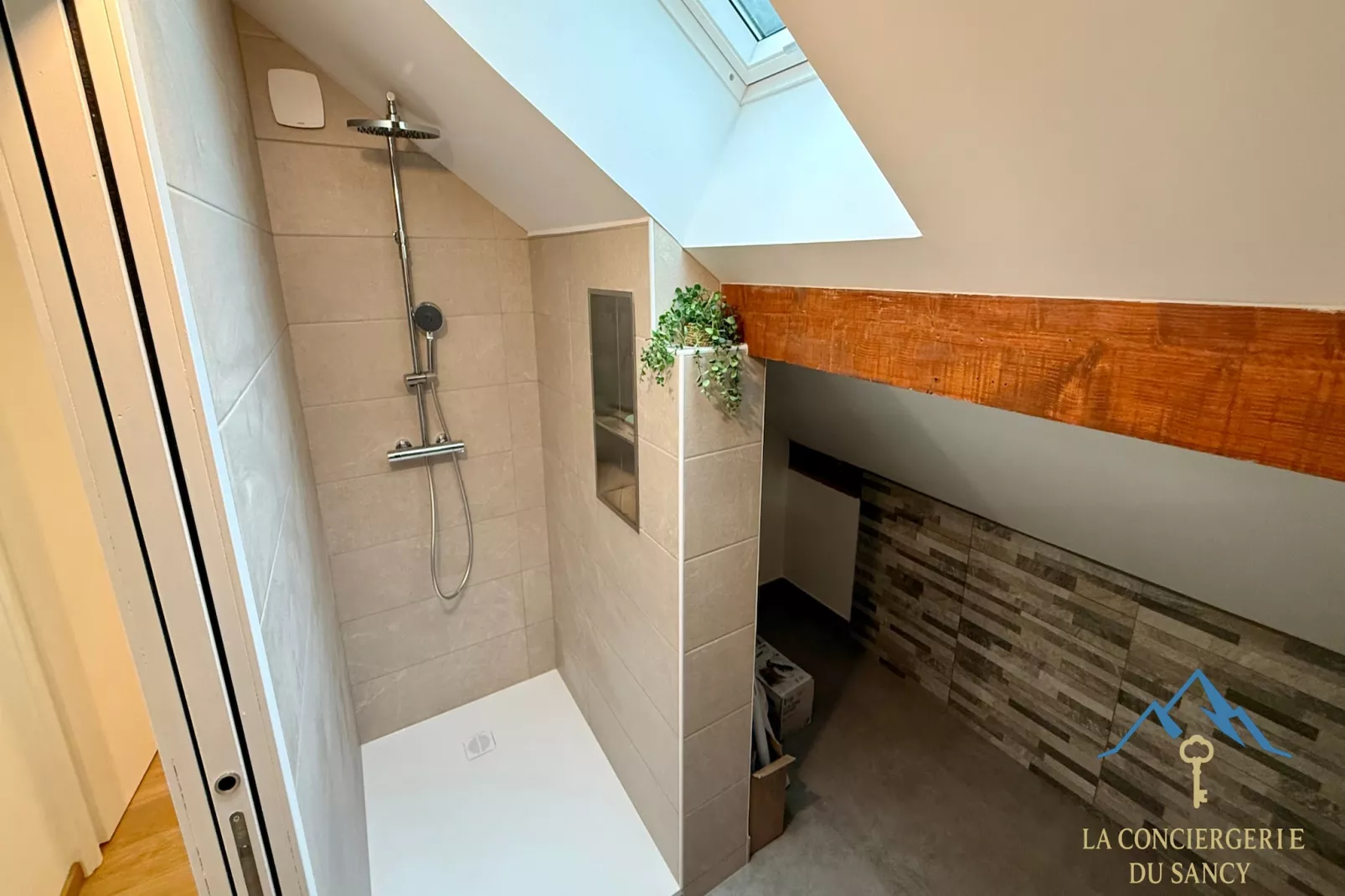 La Cascada Le Mont Dore-Badkamer