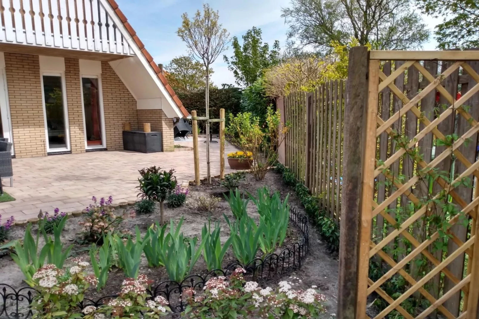 Vogelvrij 6-Buitenkant zomer