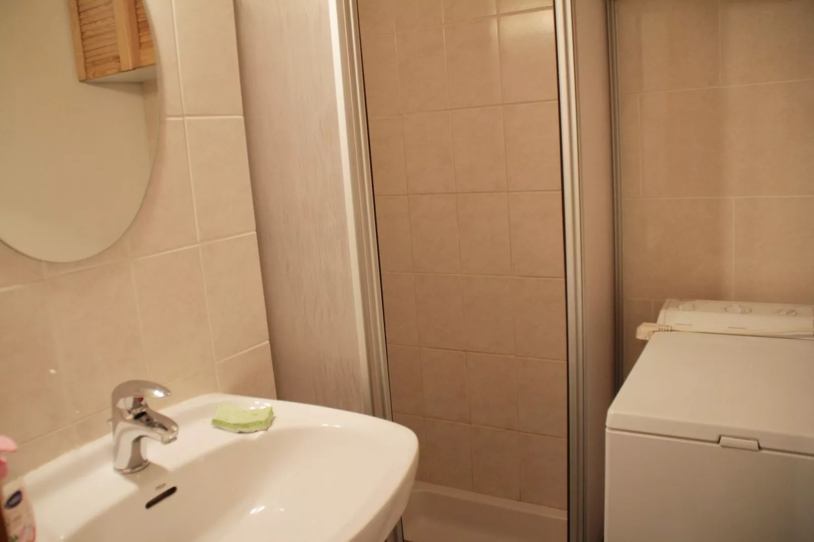 Christina CR8 FAMILY & MOUNTAIN 6 Pers.-Badkamer