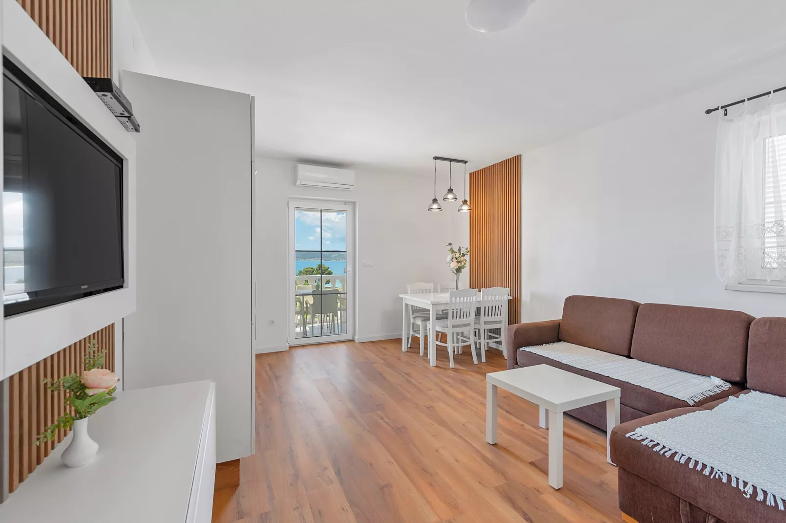 Superior apartment Tania 8-Woonkamer