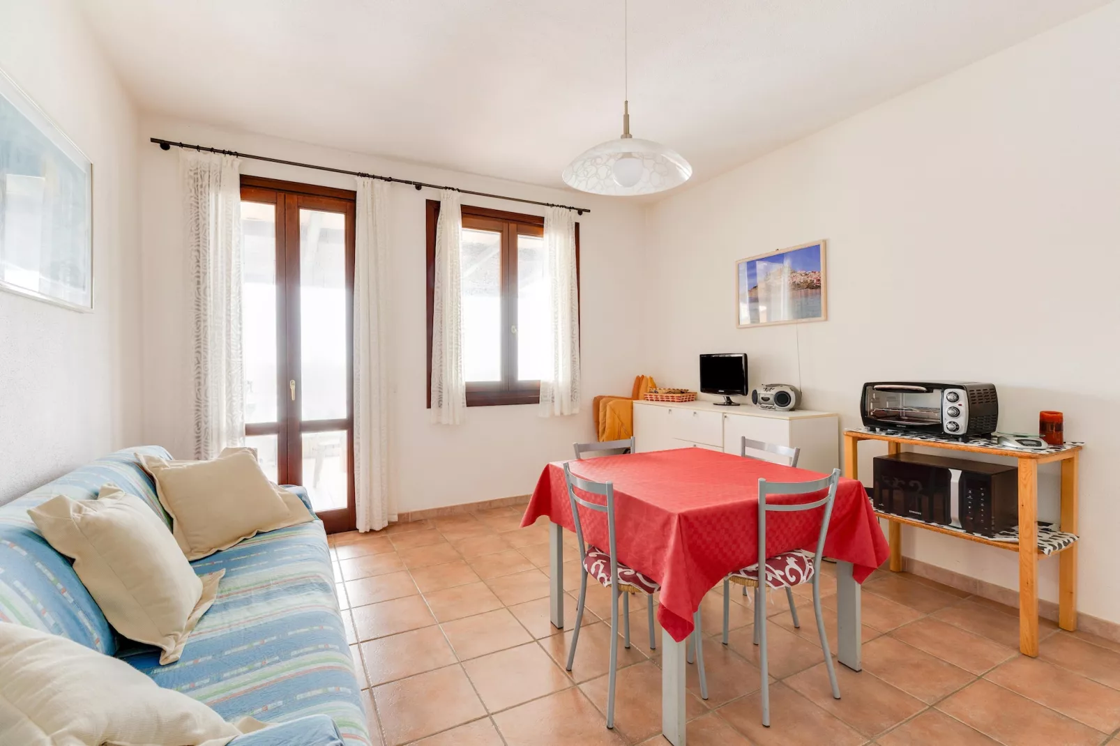 CASA MARINA FRONTE MARE-Eetkamer