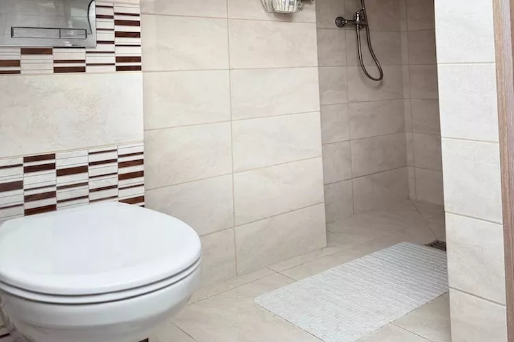 	Dom wakacyjny dla 5 osób w Dębinie-Badkamer