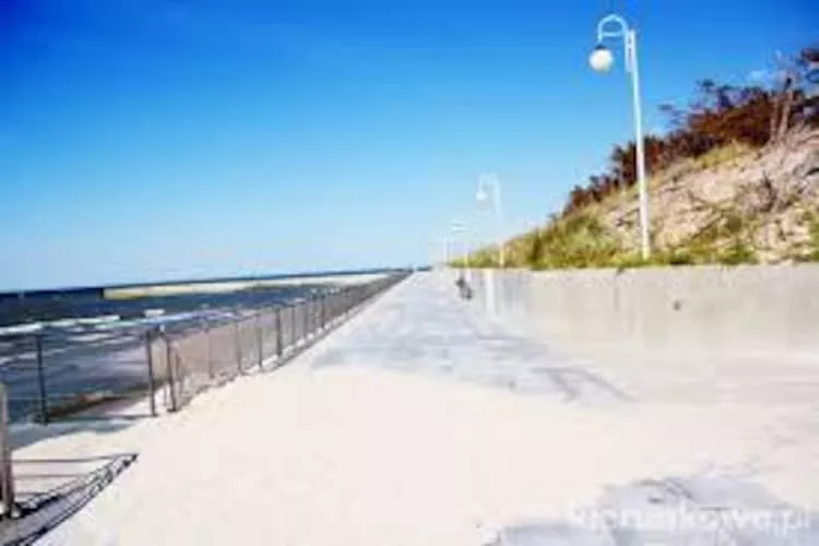 	Dom wakacyjny dla 8 osób w Dębinie-Gebieden zomer 1km